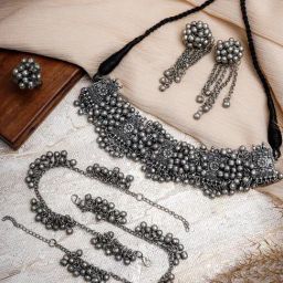 Teejh Manpreet Silver Oxidised Jewellery Set-picture-43