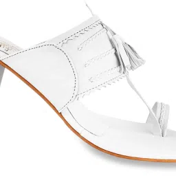 Shoetopia Women's White Toe Ring Sandals image 4