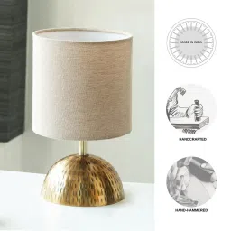 ExclusiveLane Golden Hammered Golden & Cream Iron Decorative Table Lamp image 4