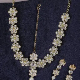 OOMPH Gold Tone Kundan Sheeshphool Set Hair Chain Maangtikka with Earrings-image-41