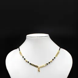 soni jewellery Soni Stylish butterfly Design mangalsutra image 4