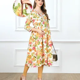 Bella Mama Woven Three Fourth Sleeves Maternity Dress With Floral Print - Off White-picture-18