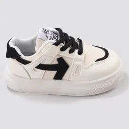 Oh! Pair Laced Up Sneaker Shoes Solid Colour - Black image 4
