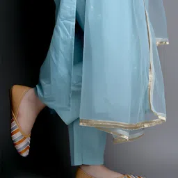 Stylestry Women Pointed Toe Ethnic Mojaris-image-23