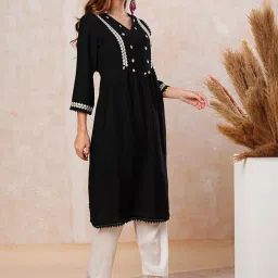 Fashor Black Embroidered Straight Kurta image 4