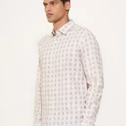 Peregrine By Pantaloons White Cotton Regular Fit Printed Shirt image 3