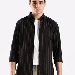 Calvin Klein Jeans Men Slim Fit Vertical Striped Spread Collar Pure Cotton Casual Shirt-picture-40