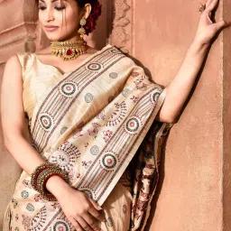 Elora Cream Silk Woven Saree With Unstitched Blouse image 4
