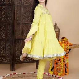 Cutiediva Girls Yellow Cotton Printed Kurta & Churidar Set image 3