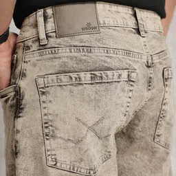 WROGN Men Anti Fit Heavy Fade Stretchable Jeans image 4