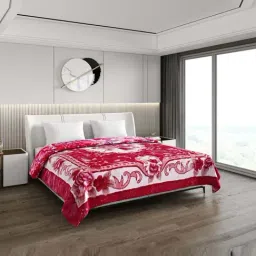 Monte Carlo Red Polyester 800 GSM Winter Blanket-picture-40