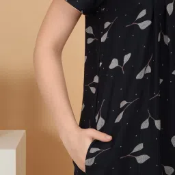 Sweet Dreams Navy Cotton Regular Fit Floral Print Night Dress image 4