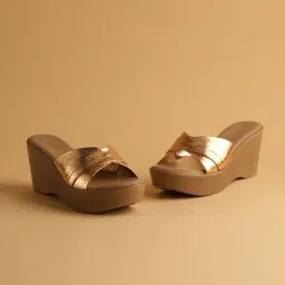 Eridani Women's Alisha Rose Gold Wedges-image-45