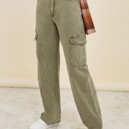 Styli Olive Cotton Relaxed Fit High Rise Cargo Jeans-picture-45