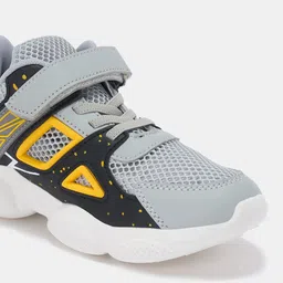 Pantaloons Junior Boys Mesh Walking Shoes image 3