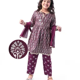 EARTHY TOUCH Single Jersey Knit Full Sleeves Kurta & Salwar Set Foil Print & Lace Detailing - Purple-picture-10