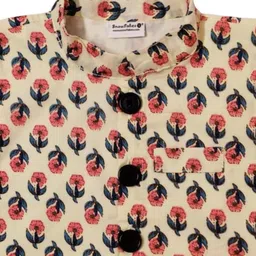 Snowflakes Cotton Woven Sleeveless Floral Motif Printed Jacket - Off White image 4