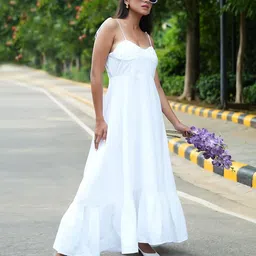 Veeralda Maxi Dress image 3