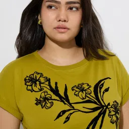 Gia by Westside Green Floral Detailed Cotton T-Shirt image 4