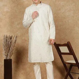 House Of Pataudi Men Sequins Work Straight Kurta image 1