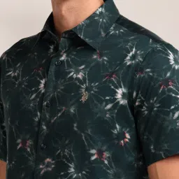 U.S. Polo Assn. Green Regular Fit Printed Cotton Shirt image 4