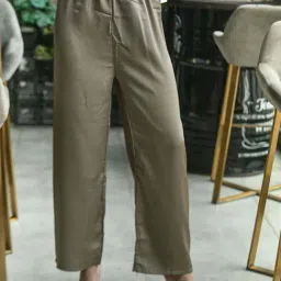 Odette Green Mid Rise Flared Pants-picture-24