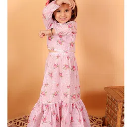 Vastramay Three Fourth Sleeves Seamless Vintage Wallpaper Style Floral Printed Choli With Coordinating Gota Lace Embellished Lehenga - Pink-picture-16