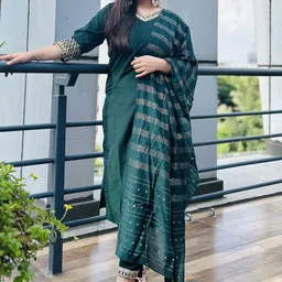 VredeVogel V-Neck Regular Sequinned Kurta With Trousers & Dupatta-picture-49