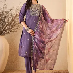 Royal Export Women Ethnic Motifs Embroidered Kurta with Trousers & Dupatta image 3