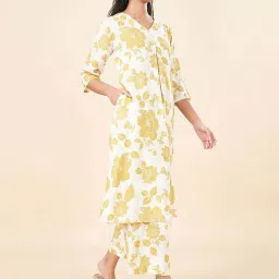 Rangmanch by Pantaloons Yellow Printed Kurta Palazzo Set image 4