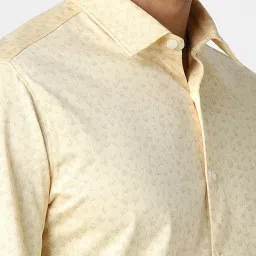 Van Heusen Yellow Cotton Slim Fit Printed Shirt image 4