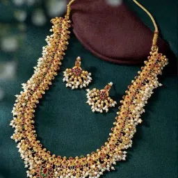 Peora Gold Plated Red Green Beads Studded Long Necklace Drop Earrings Set-picture-43