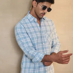 Uncluttered Closet Men Standard Fit Checked Spread Collar Linen Casual Shirt image 5