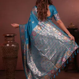 Mameraa Floral Zari Pure Silk Heavy Work Kanjeevaram Saree image 5