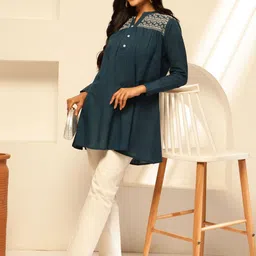 Vbuyz Women Mandarin Collar Cape Sleeve Cotton Shirt Style Top-picture-6