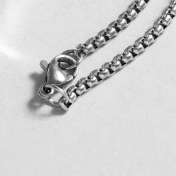 BLACK MAMBA Men Silver-Plated Hammer Pendant With Jared Chain image 2