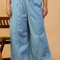 Oxolloxo Women Relaxed Fit Mid-Rise Tie-Up Detail Cotton Trousers-image-5