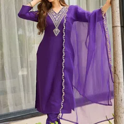 VS MALL Women Ethnic Motifs Embroidered Regular Kurta with Trousers & With Dupatta image 3