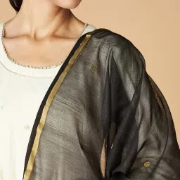 Fabindia Black Cotton Plain Dupatta image 5
