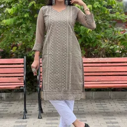 AXI COUTURE Ethnic Motifs Embroidered Thread Work Thread Work Kurti image 4