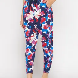 Clovia Multicolor Printed Cotton Lounge Pants image 3