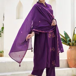 Indo Era Floral Embroidered Thread Work Pure Cotton Kurta With Trousers & Dupatta image 5