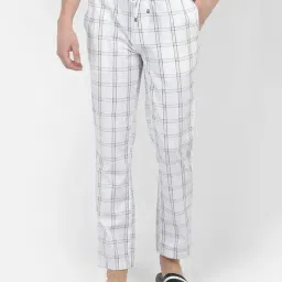 Crimsoune Club White Cotton Regular Fit Checks Lounge Pants-image-70
