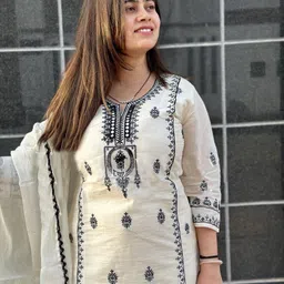 gosriki Women's Rayon Blend Straight Embroidered Kurta with Pant & Dupatta image 4