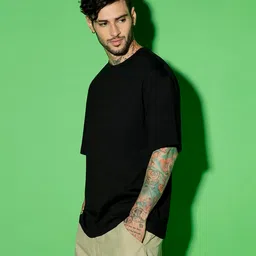 bewakoof Men's Solid Oversized Fit Half Sleeve Round Neck Cotton T-Shirt image 4