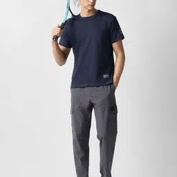 Van Heusen Flex Men Solid Round Neck Slim Fit T-shirt image 5