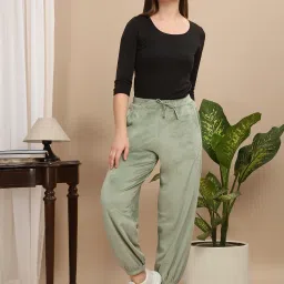 Sweet Dreams Green Regular Fit Solid Trackpants image 5
