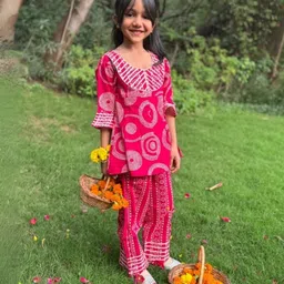 Peekaaboo Kids Cambric Three Fourth Sleeves Ethnic Motif Printed Kurta & Pant Set - Red-picture-17