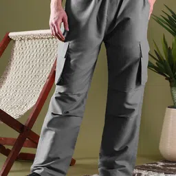 Kotty Men Relaxed Low-Rise Easy Wash Pleated Cargos Trousers-image-33