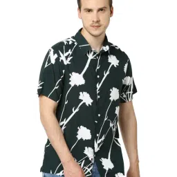 celio* Green Regular Fit Printed Shirt-image-12